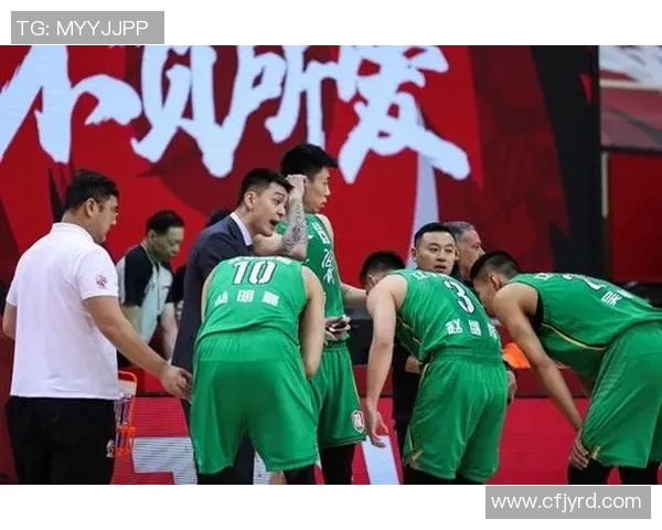 重庆篮球队的默契配合分析与战术探讨助力球队提升竞争力